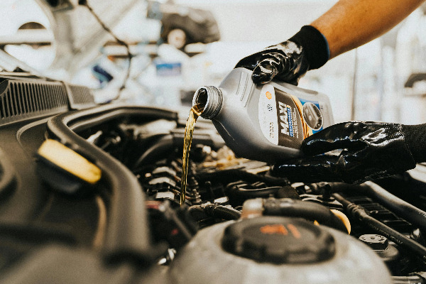 Cómo cambiar el aceite del auto de forma fácil y segura